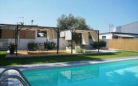 Dependance in Villa con piscina